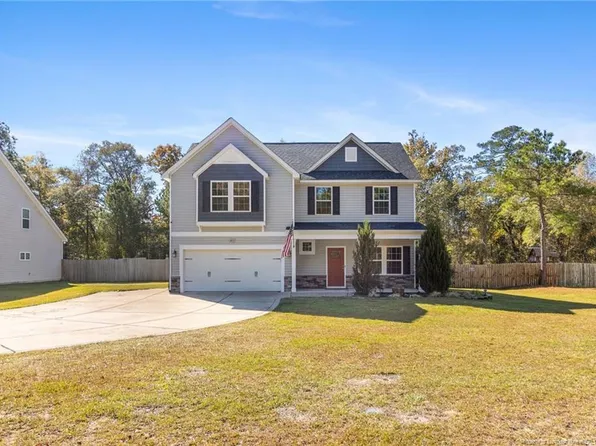 2051 Hayfield Rd, Wade, NC 28395
