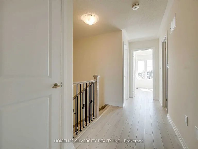 53 Ravenbury St — Photo 28