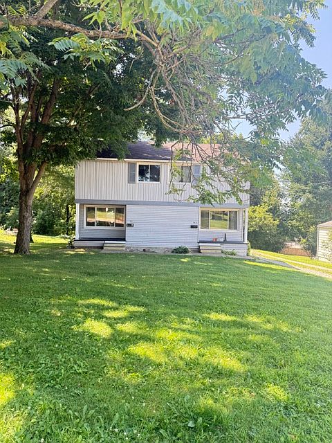1st image of 782 Parkview Dr