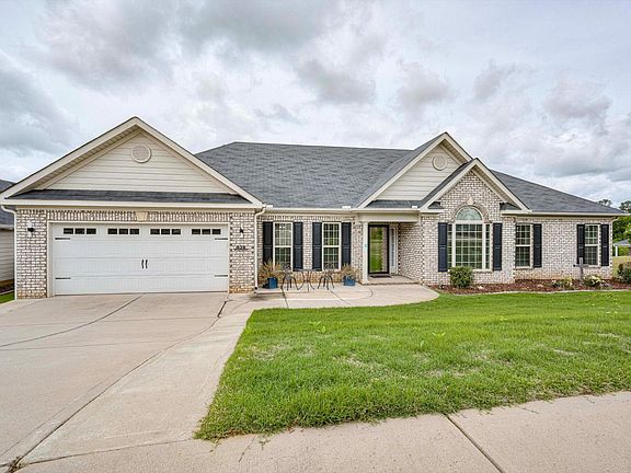 2nd image of 439 Bridle Path Road