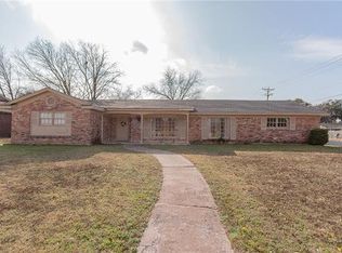 167 Victorian Dr, Fort Worth, TX 76134