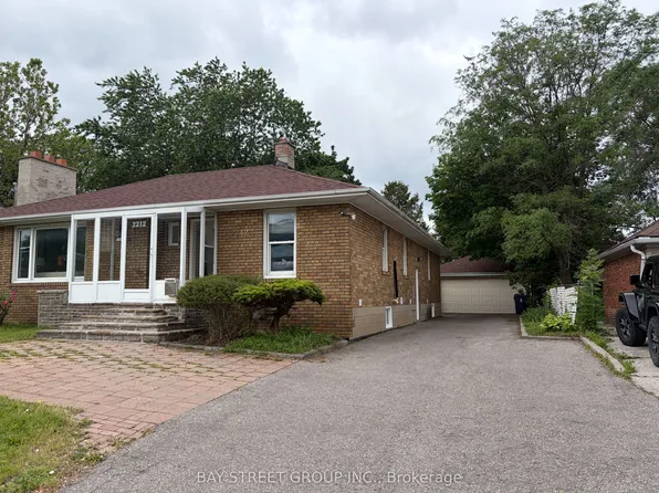 2212 Kennedy Rd, Toronto, ON M1T 3G4