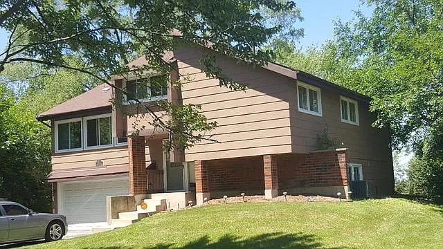 3402 Chambord Ln photo 1