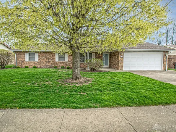 17 Marty Ln, West Alexandria, OH 45381