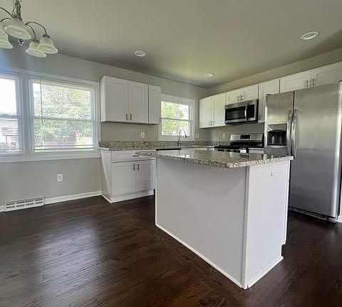 5th image of 2136 Cypress Dr