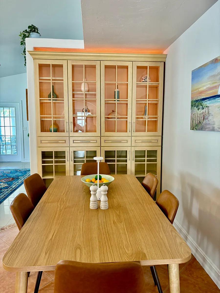 Dining Area - 649 105th Ave N