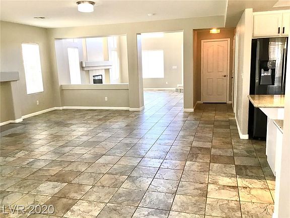 4th image of 2536 Furnace Creek Ave