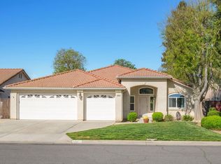 8591 N Woodrow Ave, Fresno, CA 93720