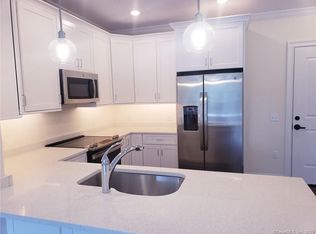 233 Danbury Rd #310, Ridgefield, CT 06877