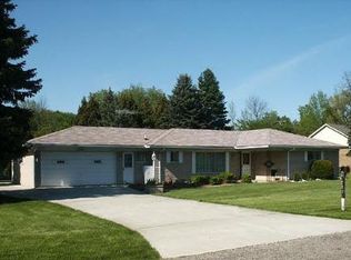 16703 N Apple Ln, Ray, MI 48096