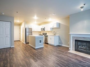 Versailles, Seattle, WA 98121