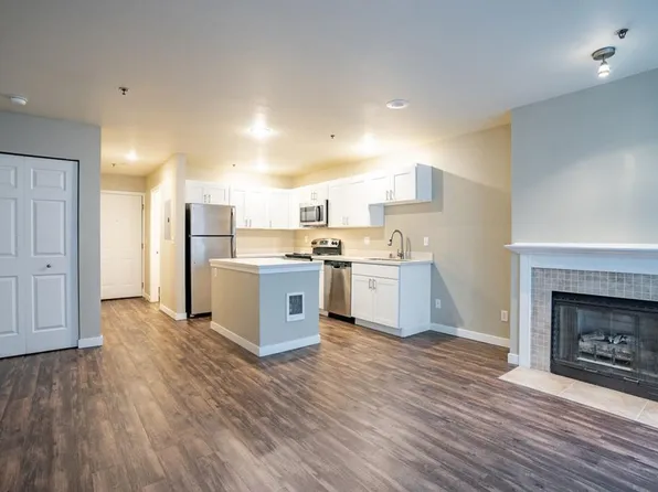 Versailles, 3023 1st Ave #1-205, Seattle, WA 98121
