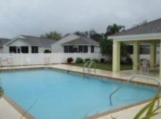 2076 Redwood Cir NE, Palm Bay, FL 32905