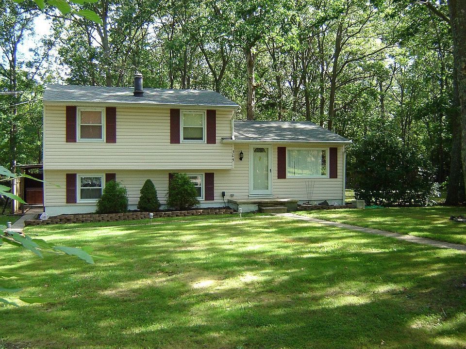 1st image of 305 Charles Dr