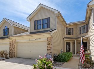 27W225 Ash Ct, Winfield, IL 60190