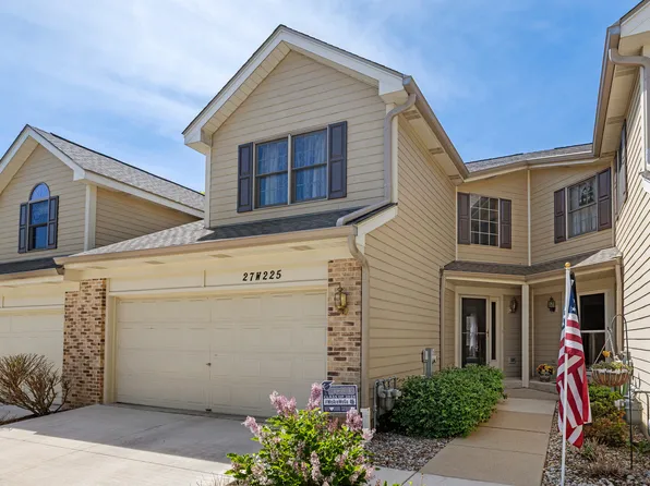 27W225 Ash Ct, Winfield, IL 60190