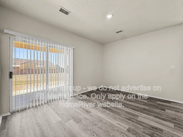 808 Benson Park Ct SE — Photo 3