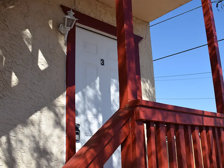 1636 W Garfield St — Photo 17