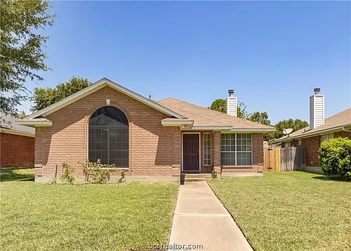 807 Azalea Ct Photo 1