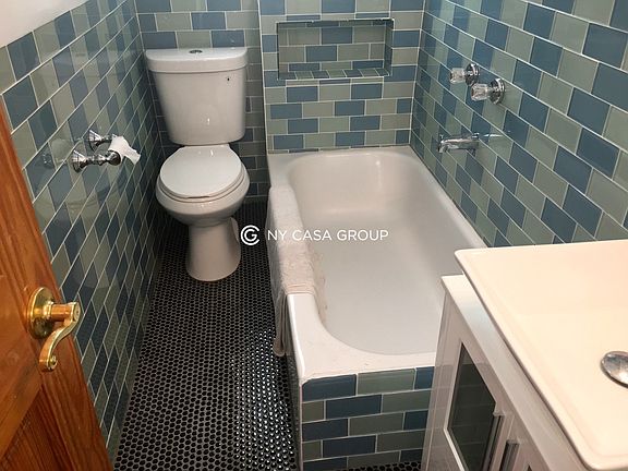 5th image of 930 Saint Nicholas Ave APT 31
