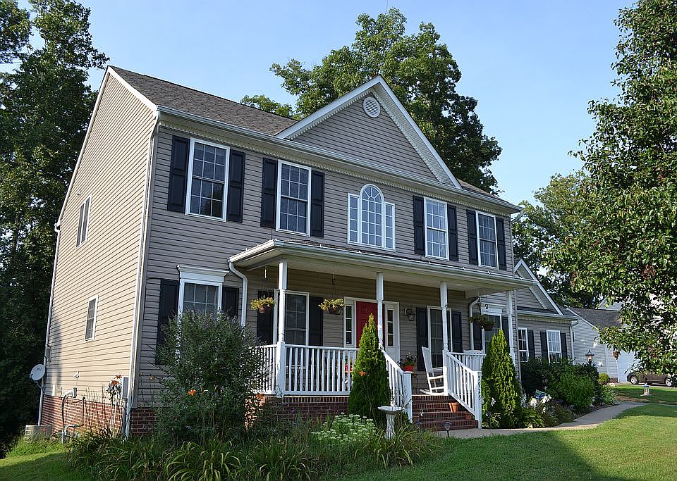 Exterior 1