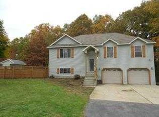 806 Morgan Dr, Belding, MI 48809