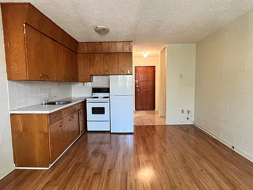 2120 Cornwall St #12 Photo 1