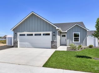 318 N North 11th St, Parma, ID 83660