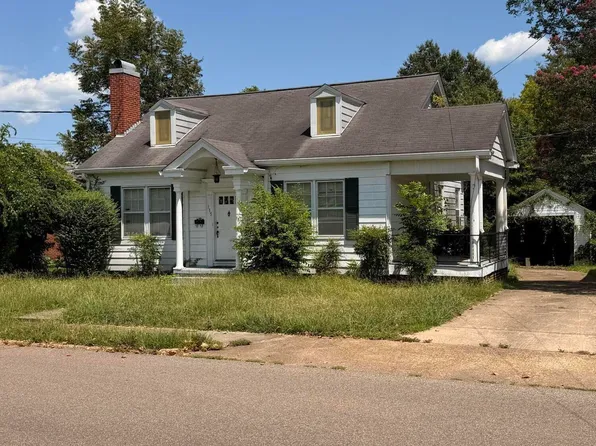 115 8th St S, Columbus, MS 39701