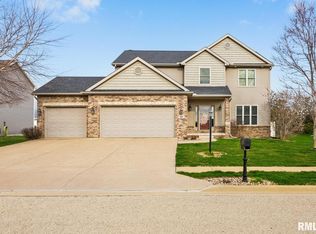 206 N Rhode Island Ave, Morton, IL 61550