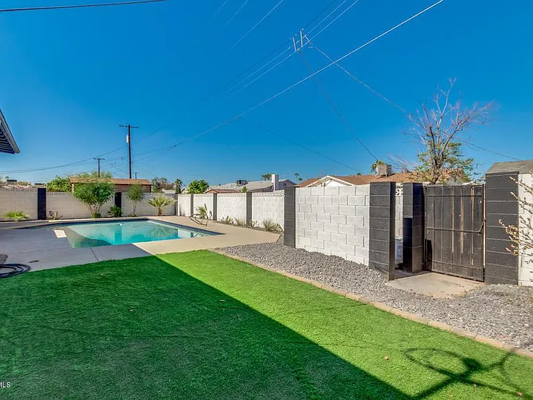 7914 E Hubbell St — Photo 25