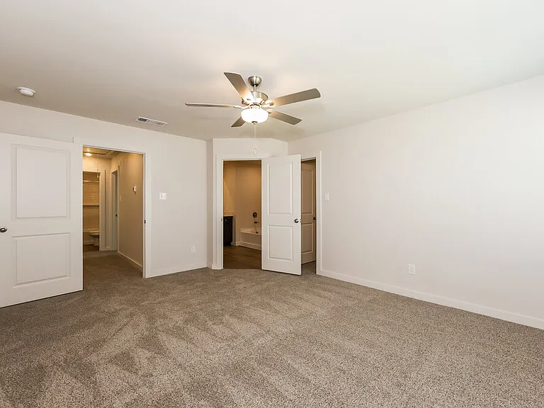 301 Patton Ln — Photo 11