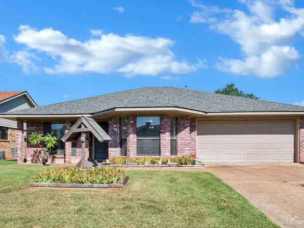 1817 Andy Cir, Bossier City, LA 71112