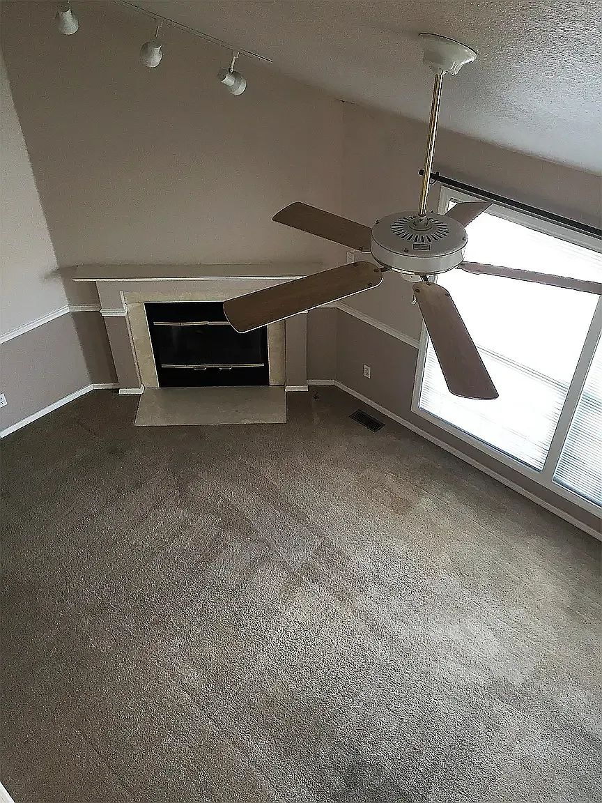 2 bed, 1300 sqft, $1,499 — Photo 3