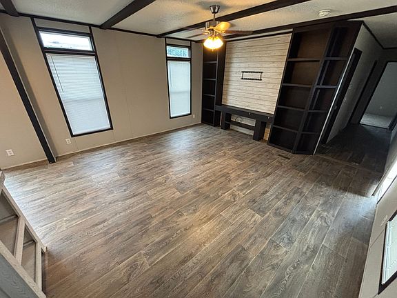 3rd image of 217 Cannon Ln