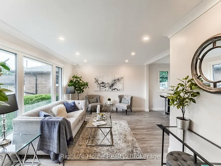 69 Heather Rd #UPPER LEVEL — Photo 5