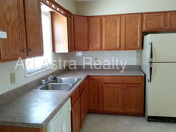 2nd image of 11024 E 51st St