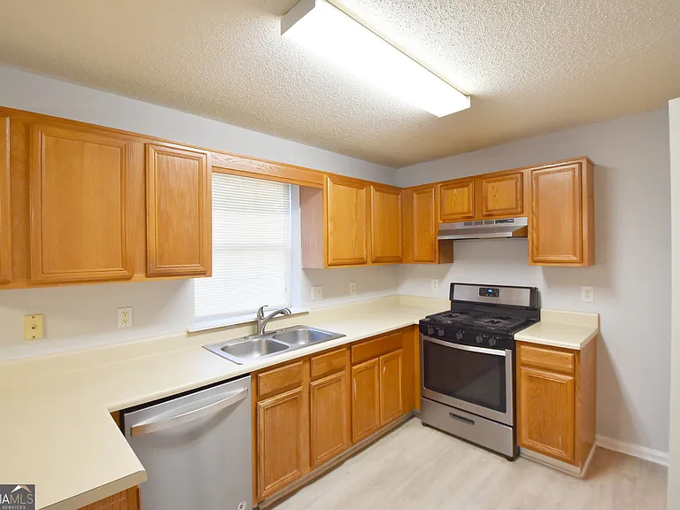 147 S Fairfield Dr — Photo 9