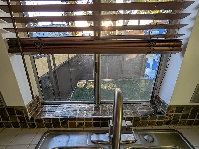 630 Broadway St #C — Photo 19