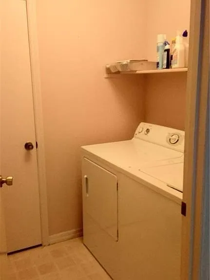 1561 Lakeview Dr #985 — Photo 11
