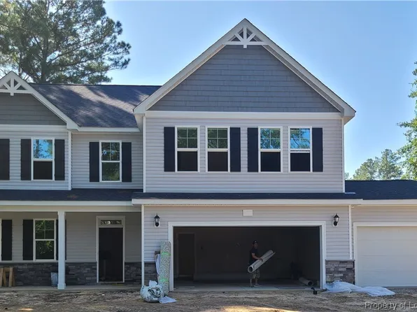 7305 Manassas St, Fayetteville, NC 28304