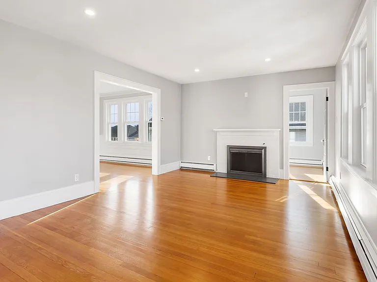 17 George St — Photo 4