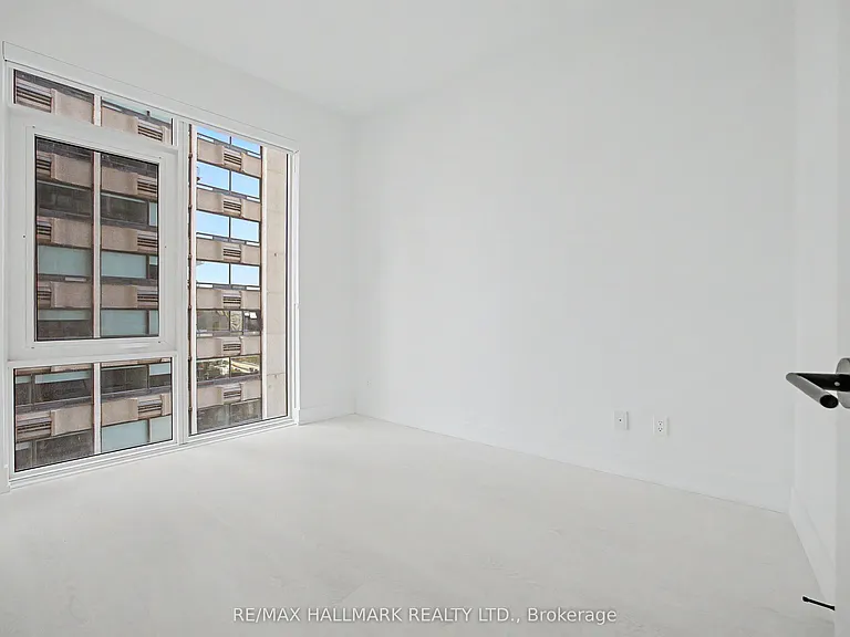 308 Jarvis St #1009 — Photo 8