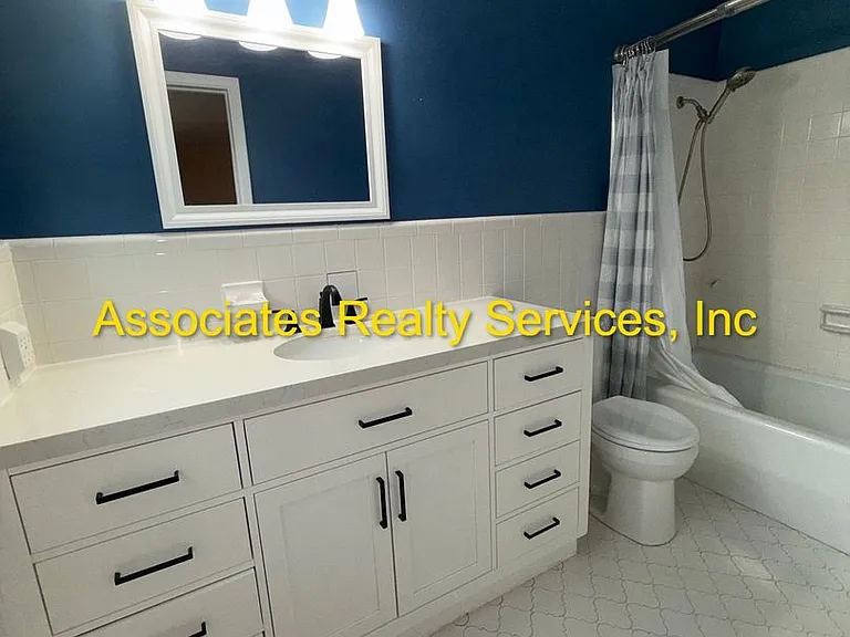 4521 NW 20th Pl — Photo 28