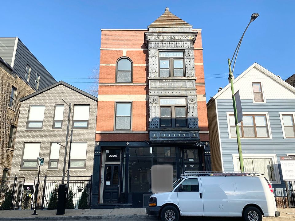 1st image of 2229 N Clybourn Ave APT 3