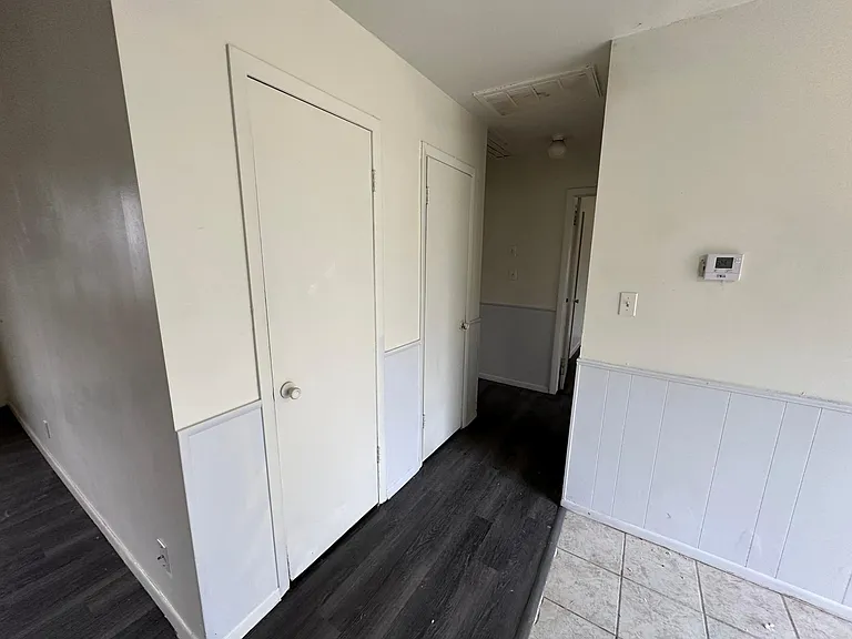 324 S 191st Ave E — Photo 3