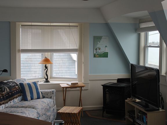 gas fireplace top floor