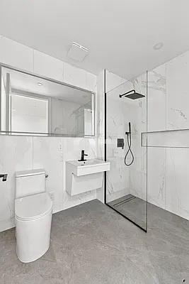 Bathroom, photo 1