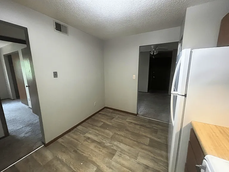 Kellogg Place Apartments — Photo 7
