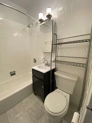 Rented by Waverly Realty Associates | media 25